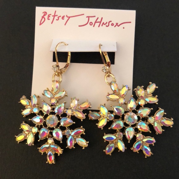 Betsey Johnson Gold Tone Snowflake Drop Earrings Iridescent Crystal Accents NWT - Picture 7 of 13